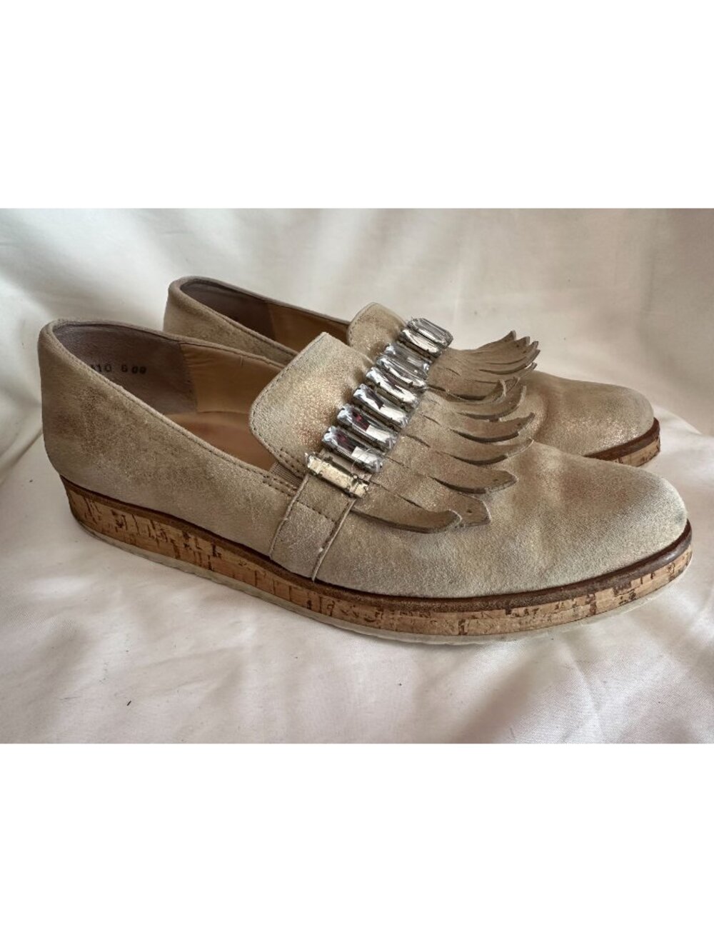 Paul Green beige gold shimmer suede loafers fringe detail crystal buckle 6.5